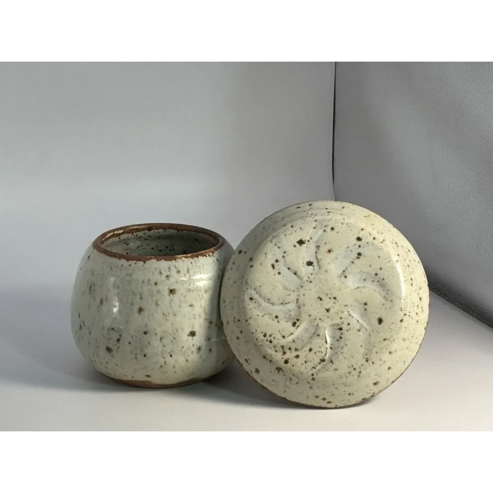 Handmade Butter Keeper Shinto Style Ceramics Milky White With Rust‎ Spots